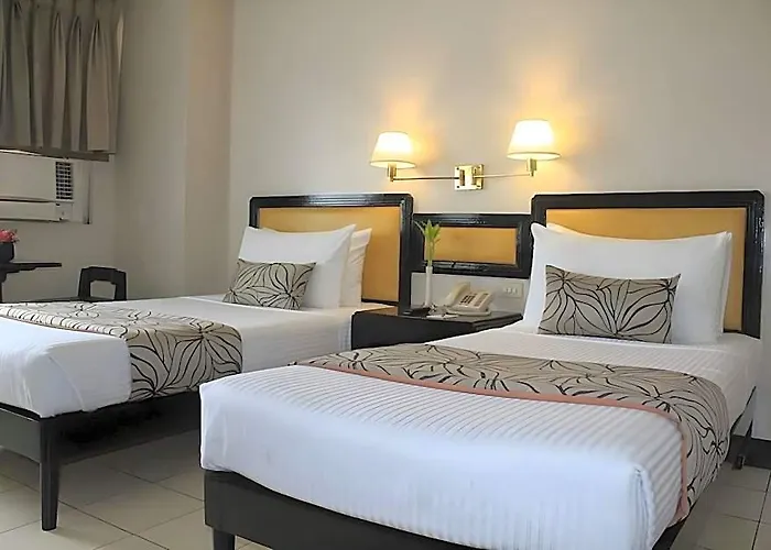 Palm Hotel Manila